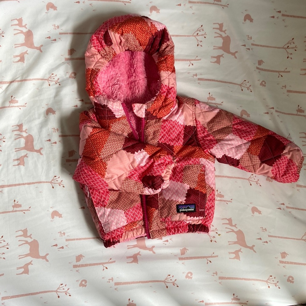 Reversible Baby girl Patagonia jacket !!